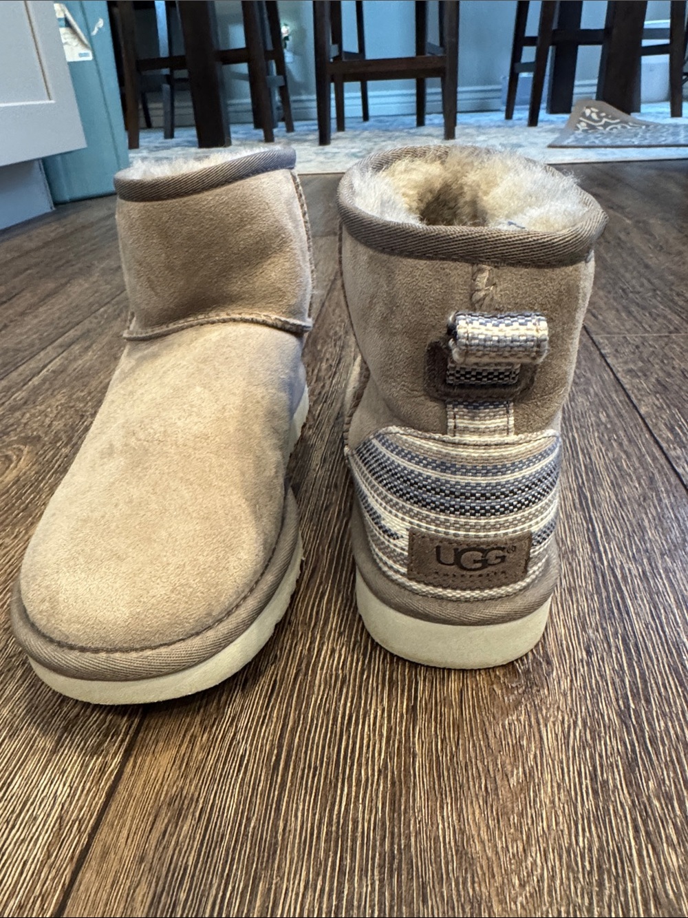 UGG women’s Short Shearling-Lined Boots in gray